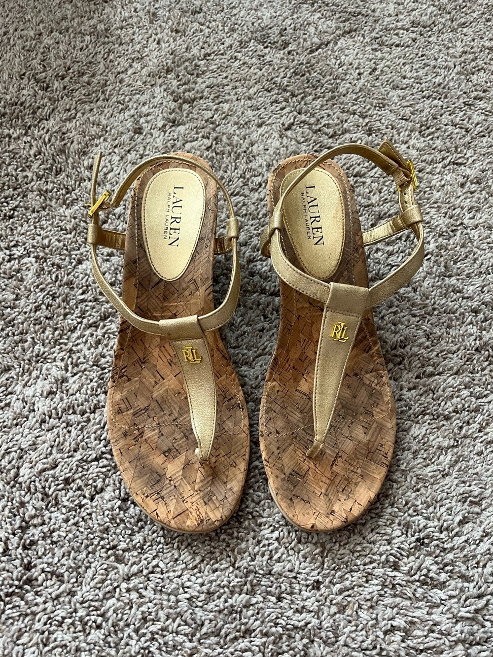 Women’s Lauren Ralph Lauren Reeta Wedge T-Strap Sandals in gold size 10